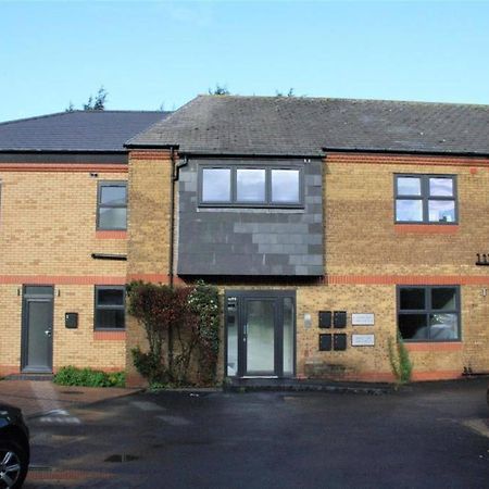 Appartement Marvellous New Build 2 Bed Flat - 1 Ophelia Court à Epsom Extérieur photo