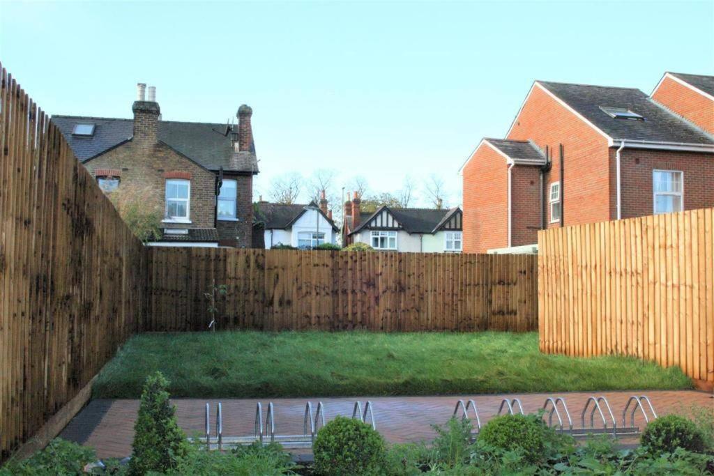 Appartement Marvellous New Build 2 Bed Flat - 1 Ophelia Court à Epsom Extérieur photo